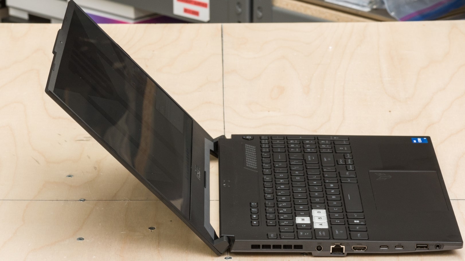 ASUS TUF F15 Gaming computer laptop 1000€