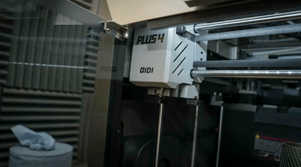 QIDI PLUS4 3D printer onder 1000 euro