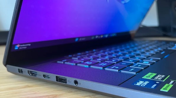 ROG Strix G16 vs ROG Zephyrus G16 vergelijking