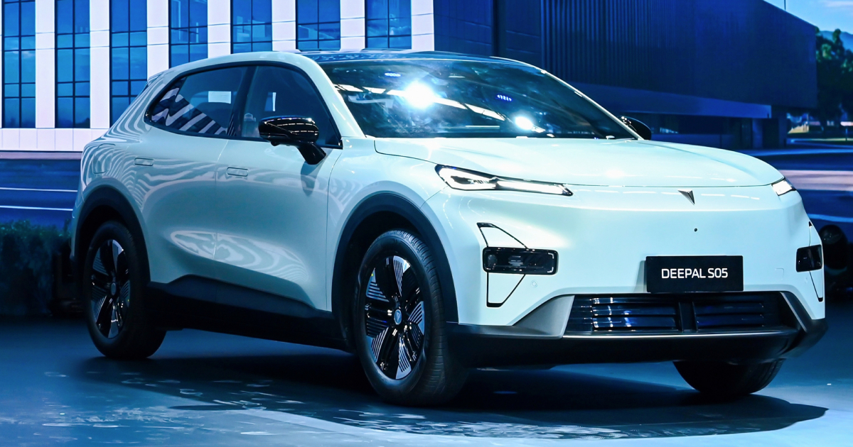 Deepal S05 begint in Thailand: feestelijke opening van de Changan-fabriek Legendarische debuut: hoe de crossover Deepal S05 Thailand veroverde tijdens de opening van de Changan-fabriek