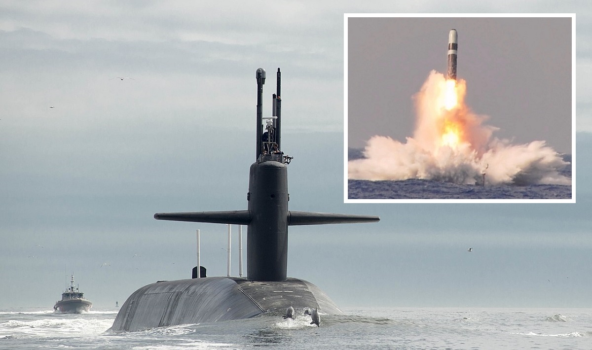 De VS hebben de nucleair aangedreven onderzeeër USS Tennessee met 20 Trident II intercontinentale ballistische raketten met een lanceerbereik van meer dan 12.000 kilometer naar het VK gestuurd. De VS hebben de nucleair aangedreven onderzeeër USS Tennessee met 20 Trident II intercontinentale ballistische raketten met een lanceerbereik van meer dan 12.000 kilometer naar het VK gestuurd.