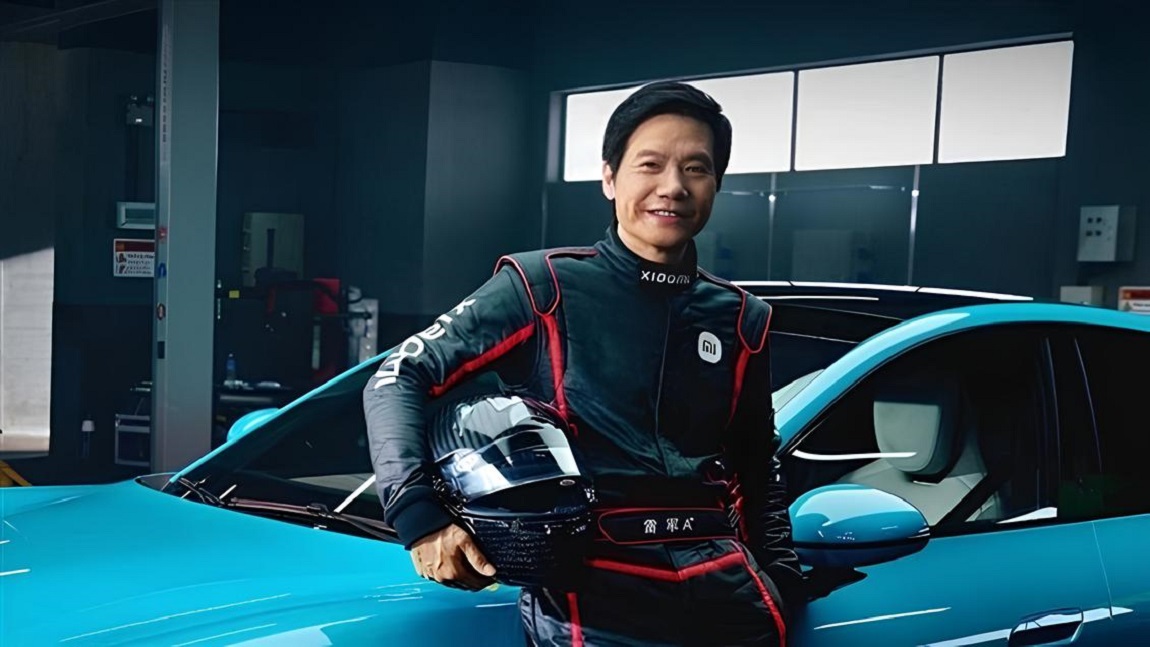 Foto's die ons enthousiast maken: wat verbergt Lei Jun op de foto? De publicatie van een mysterieuze foto: een nieuwe harde schijf van Lei Jun?