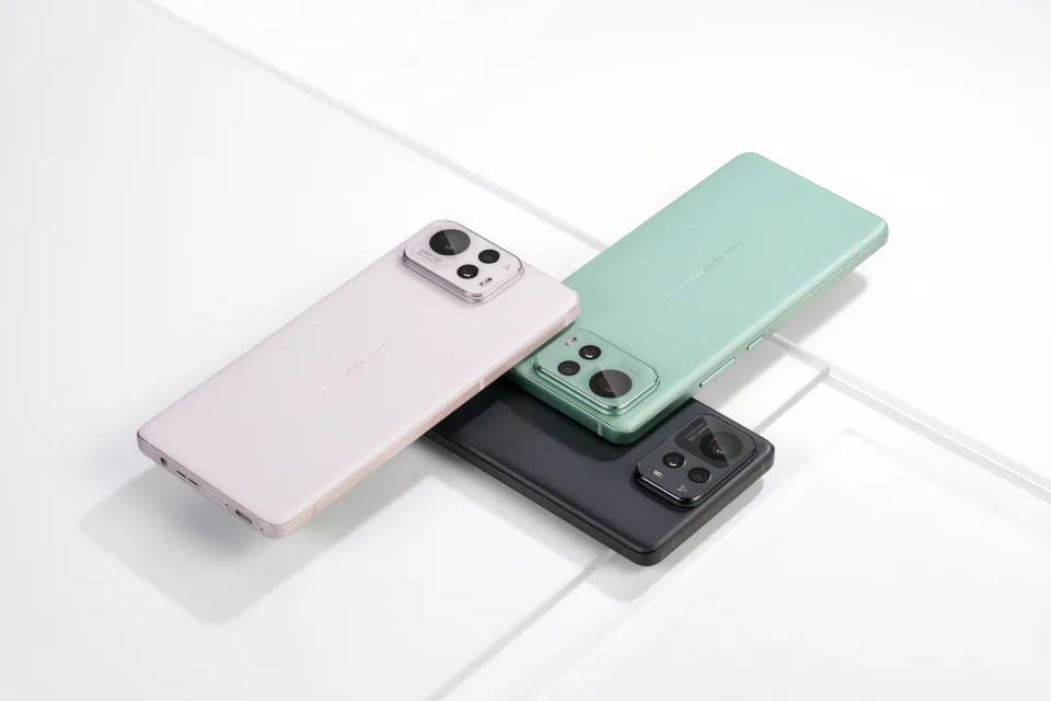 ASUS Zenfone 12 Ultra: een innovatief vlaggenschip met AI en een krachtige Sony-camera