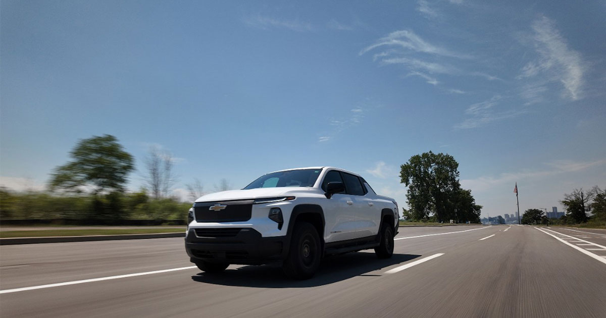 Binnenin de Chevrolet Silverado EV: Innovatie ontmoet Robuust Ontwerp Chevrolet Silverado EV: Hoogvermogen Elektrische Truck Revolutie