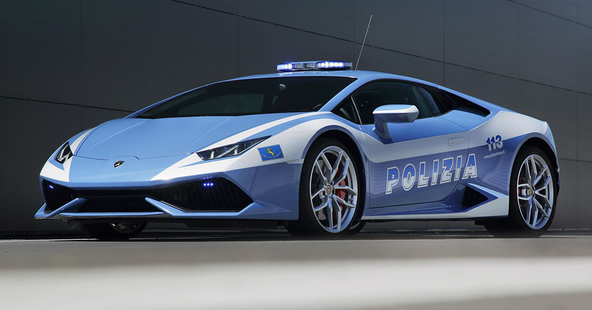Geschiedenis op snelheid: aandacht voor de jubileumsamenwerking tussen Lamborghini en Polizia di Stato Twee decennia samen: viering van 20 jaar samenwerking tussen Lamborghini en de Italiaanse politie