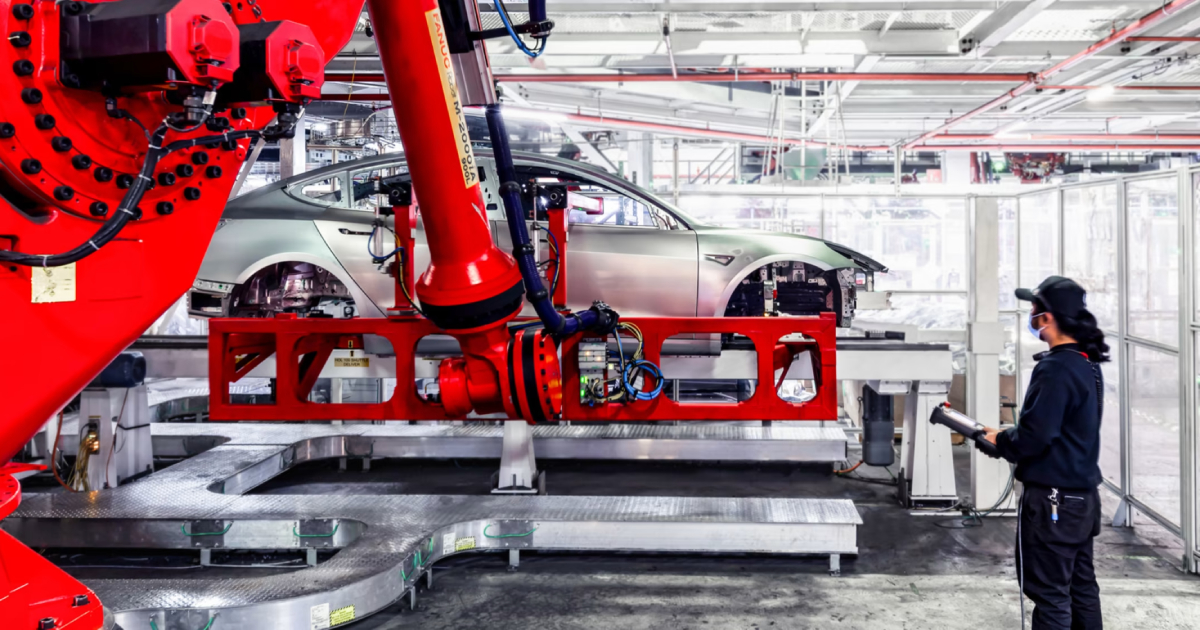 Innovatie in actie: Technologisch proces in de productiefaciliteit van Tesla Tesla: Wat te verwachten van de nieuwe productcyclus van voertuigen?