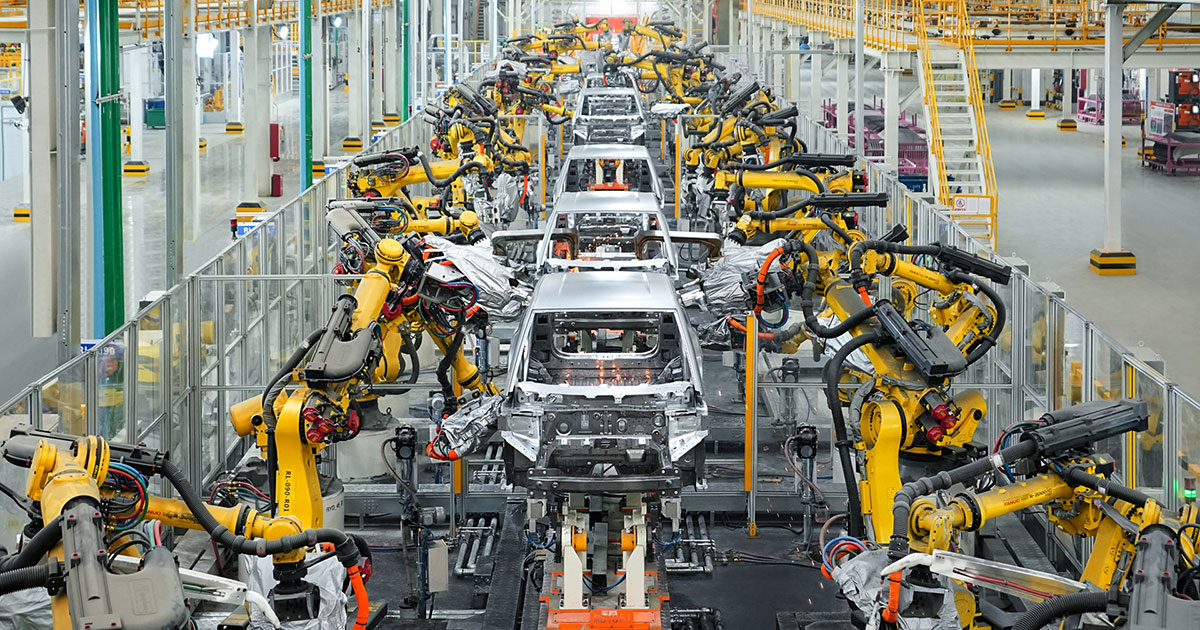 Geheimen van ontwerp en productie in autofabrieken Hoe moderne autofabrieken werken: een kijkje binnenin