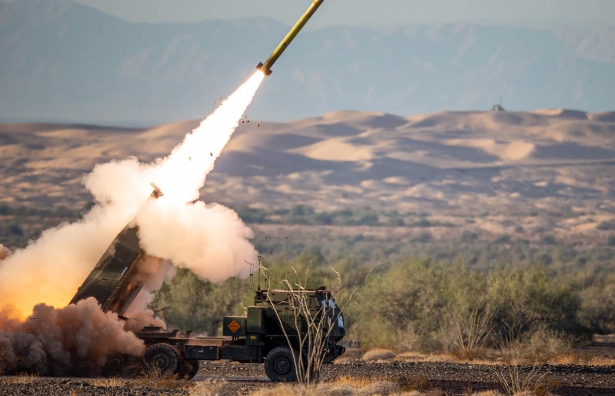 HIMARS heeft opnieuw een kwartet Russische Msta-S zelfrijdende 152mm houwitsers vernietigd in Oekraïne. HIMARS heeft opnieuw een kwartet Russische Msta-S zelfrijdende 152mm houwitsers vernietigd in Oekraïne.