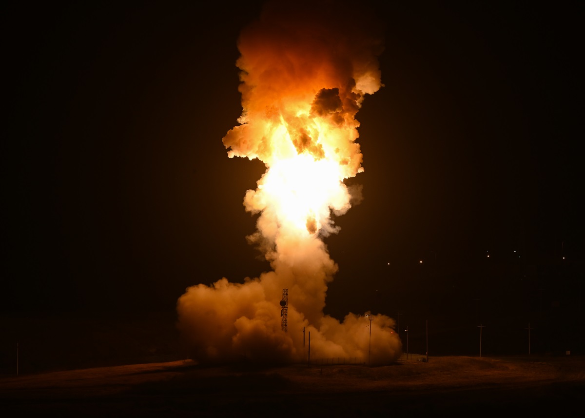 De Amerikaanse luchtmacht vernietigde een Minuteman III intercontinentale ballistische raket door een anomalie tijdens de laatste test in 2023. De Amerikaanse luchtmacht vernietigde een Minuteman III intercontinentale ballistische raket door een anomalie tijdens de laatste test in 2023.