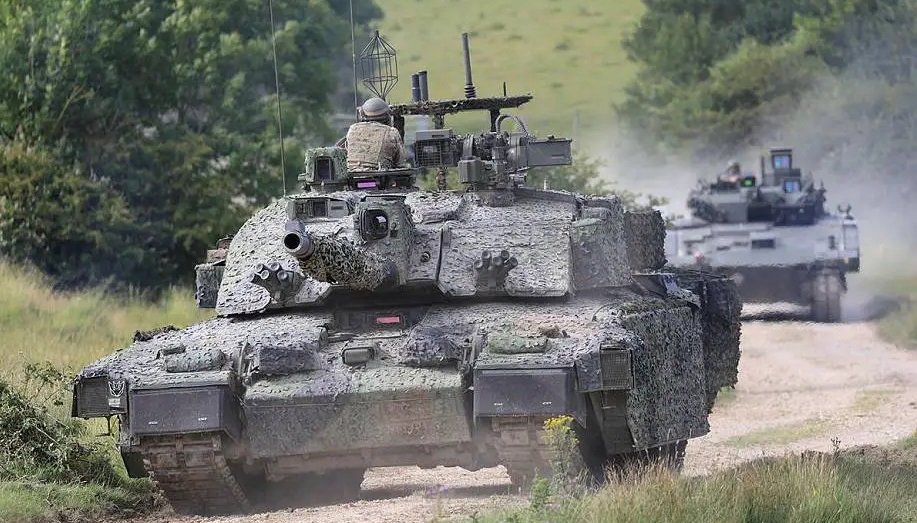 Het Verenigd Koninkrijk heeft de Challenger 2 TES Megatron tank getoond, aangepast voor militaire operaties in stedelijke gebieden. Het Verenigd Koninkrijk heeft de Challenger 2 TES Megatron tank getoond, aangepast voor militaire operaties in stedelijke gebieden.