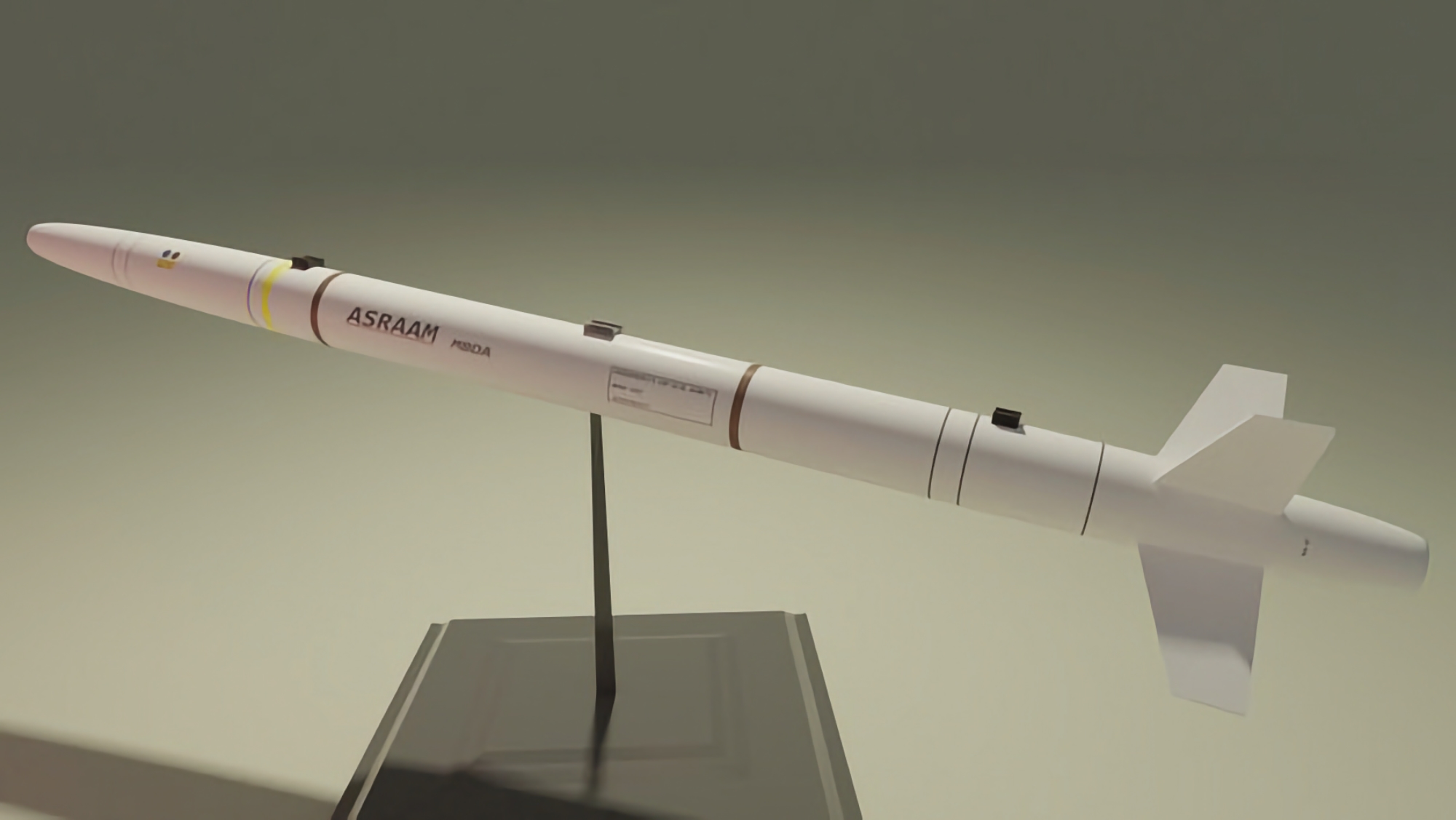 VK draagt 200 AIM-132 ASRAAM-raketten over aan Oekraïne voor luchtverdedigingssysteem VK draagt 200 AIM-132 ASRAAM-raketten over aan Oekraïne voor luchtverdedigingssysteem