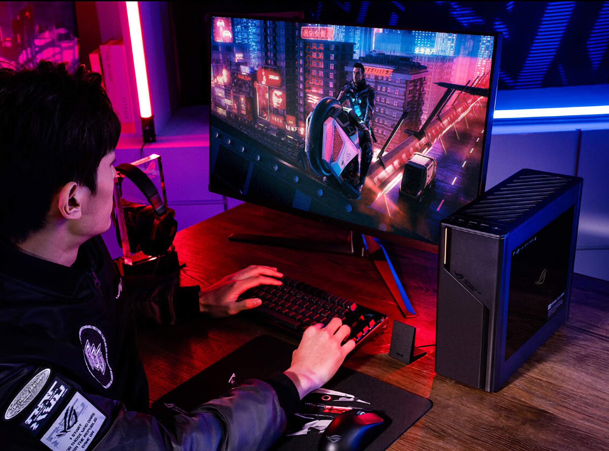 ASUS ROG Iceblade X: watergekoelde compacte gaming-pc met Intel i9-14900KF-chip en RTX 4070 Super grafische kaart ASUS ROG Iceblade X: watergekoelde compacte gaming-pc met Intel i9-14900KF-chip en RTX 4070 Super grafische kaart
