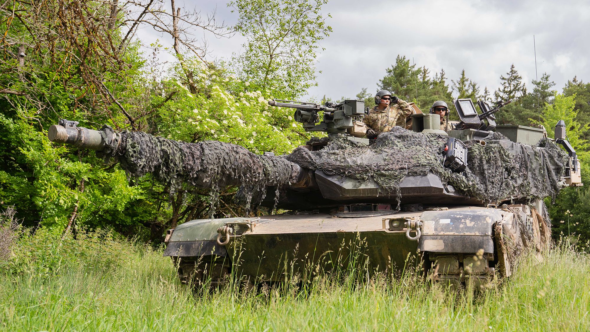 Oekraïense tankers laten zien hoe ze trainen op Amerikaanse M1A1 Abrams tanks Oekraïense tankers laten zien hoe ze trainen op Amerikaanse M1A1 Abrams tanks
