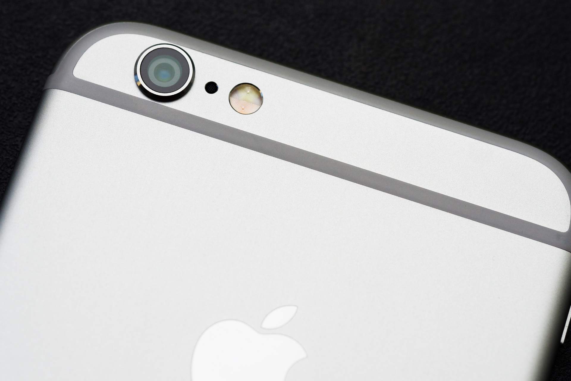 $92,17 per stuk: Apple is begonnen met het uitbetalen van compensatie voor het vertragen van iPhones $92,17 per stuk: Apple is begonnen met het uitbetalen van compensatie voor het vertragen van iPhones