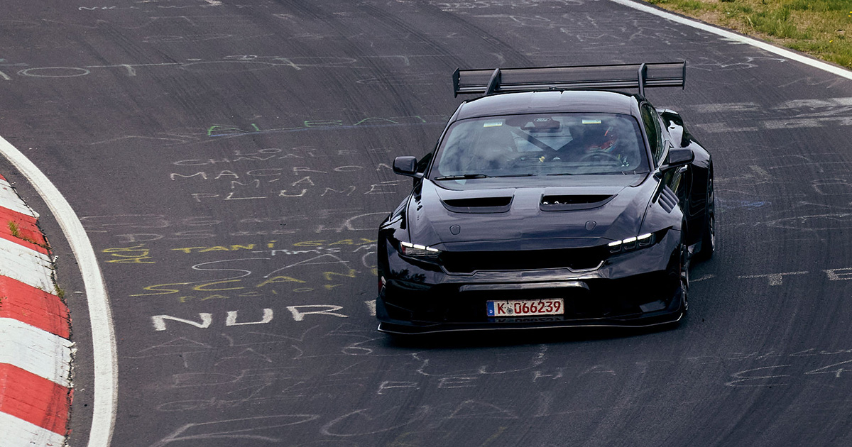 Exclusieve beelden: Ford Mustang GTD test zijn grenzen op de Nürburgring Ford Mustang GTD debuteert op de Nürburgring: details en indrukken