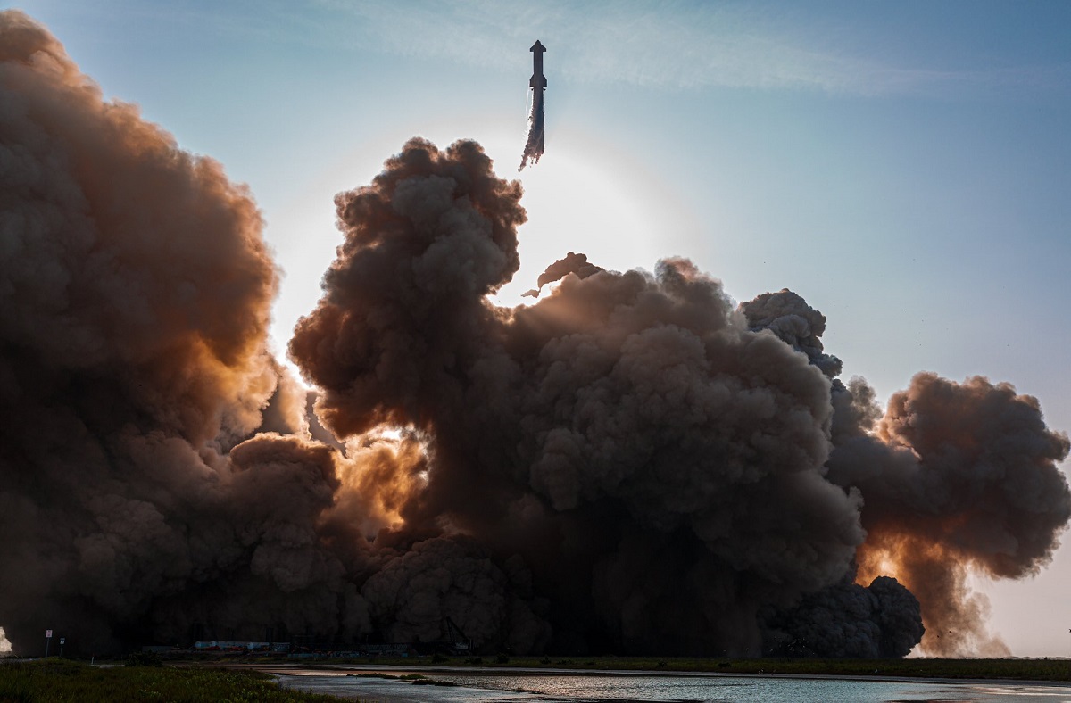 SpaceX investeert 2 miljard dollar in ontwikkeling Starship in 2023 en plant herlancering over 6-8 weken
