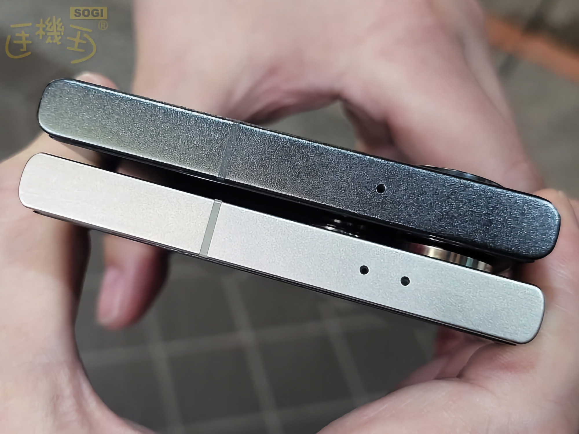Samsung Galaxy S24 Ultra is opgedoken in nieuwe foto's: de smartphone wordt vergeleken met de Galaxy S23 Ultra Samsung Galaxy S24 Ultra is opgedoken in nieuwe foto's: de smartphone wordt vergeleken met de Galaxy S23 Ultra