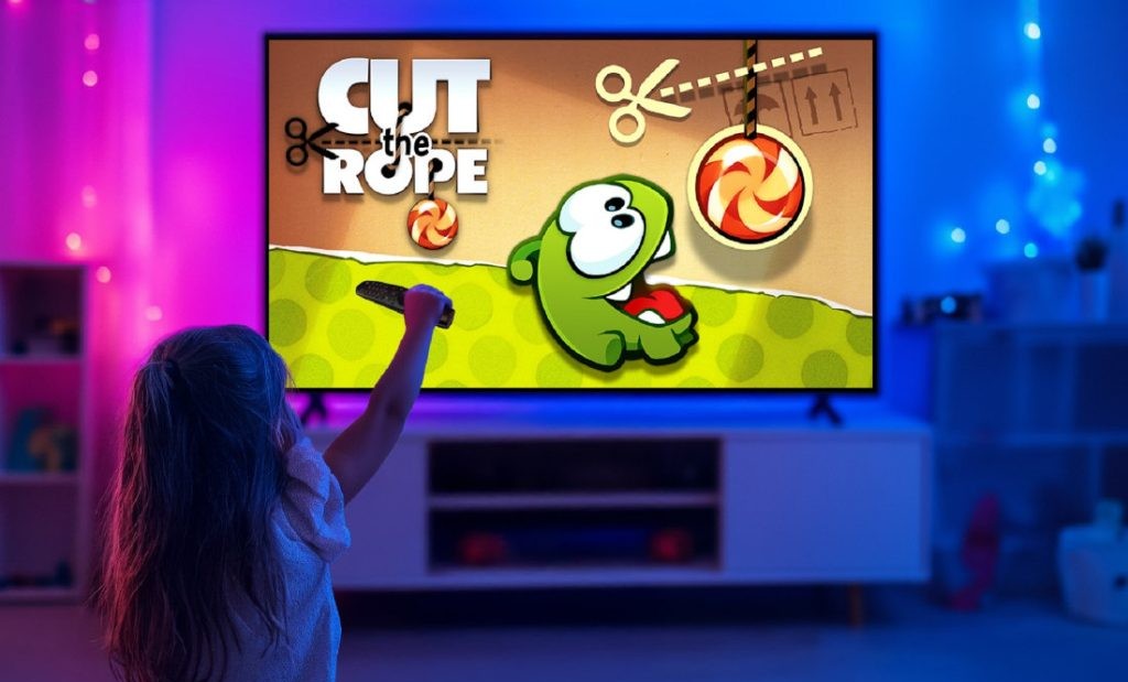 Nu op het grote scherm: 'Cut the Rope' beschikbaar op smart TV's Cut the Rope'-game verovert smart tv's: nieuwe functies voor fans