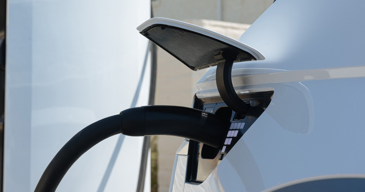 Laad op een nieuwe manier: Hyundai Ioniq 5 en NACS Hyundai Ioniq 5 is nu compatibel met NACS-opladen