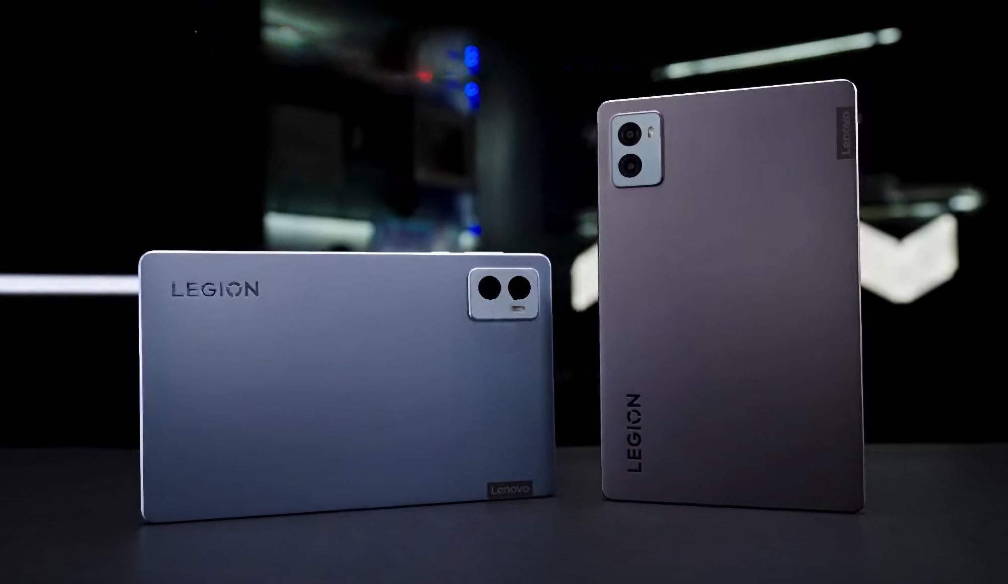Dagen voor de aankondiging: de Lenovo Legion Y700 (2023) met een Snapdragon 8+ Gen 1-chip en twee USB-C-poorten is verschenen in een video Dagen voor de aankondiging: de Lenovo Legion Y700 (2023) met een Snapdragon 8+ Gen 1-chip en twee USB-C-poorten is verschenen in een video