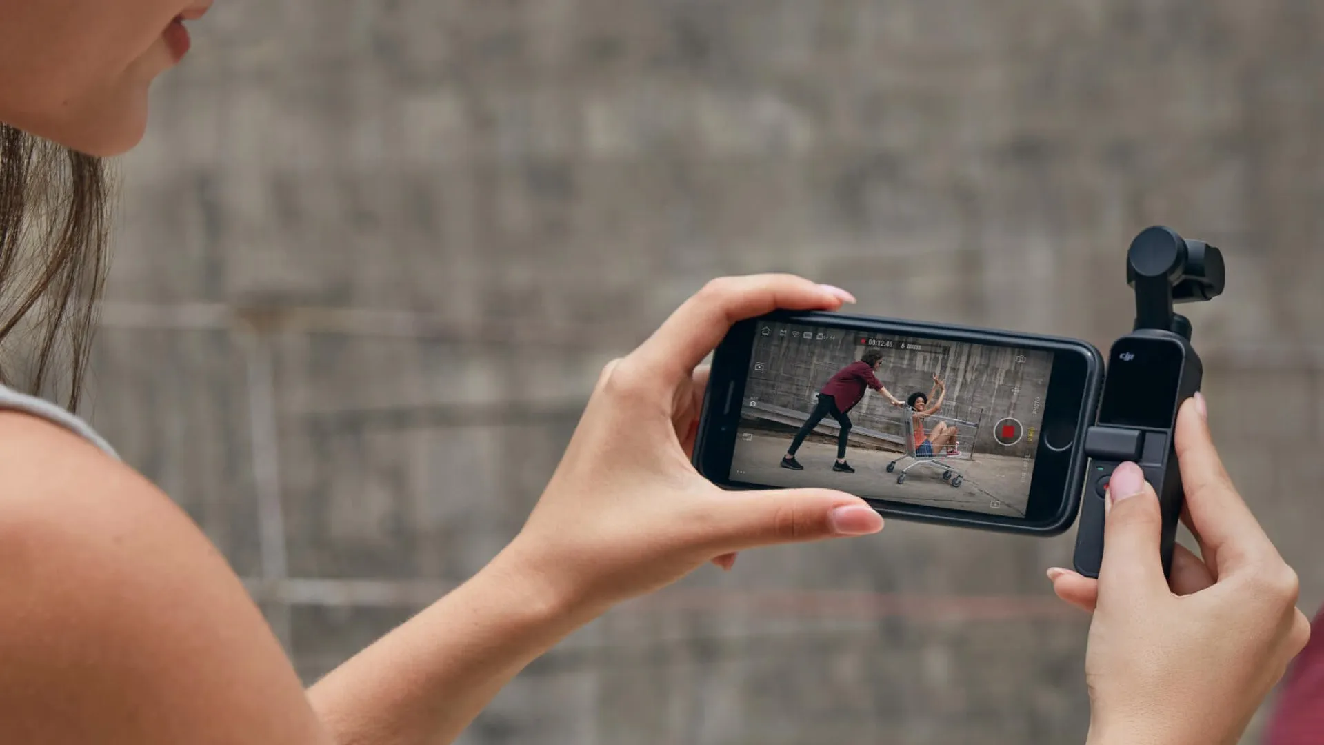 Een innovatie in de wereld van actiecamera's: verwachtingen van de DJI Osmo Nano DJI maakt zich op voor de lancering van de Osmo Nano: wat voor invloed heeft dit op de markt voor draagbare camera's?