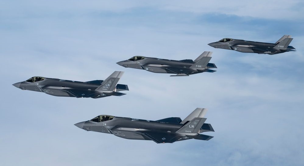 Italië stuurt voor het eerst in de geschiedenis F-35 Lightning II gevechtsvliegtuigen van de vijfde generatie naar Japan