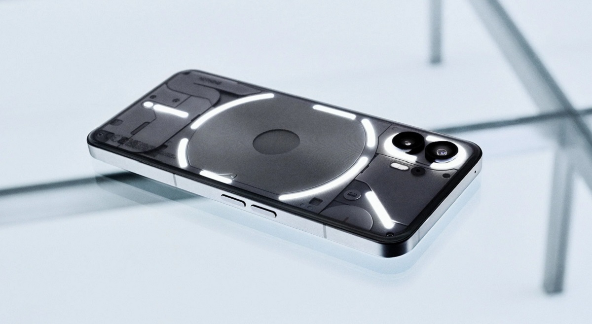 Nieuwe hoek: Voorlopige rendering van de Nothing Phone (3) Geheime afbeelding: Hoe zou de Nothing Phone (3) eruit kunnen zien?