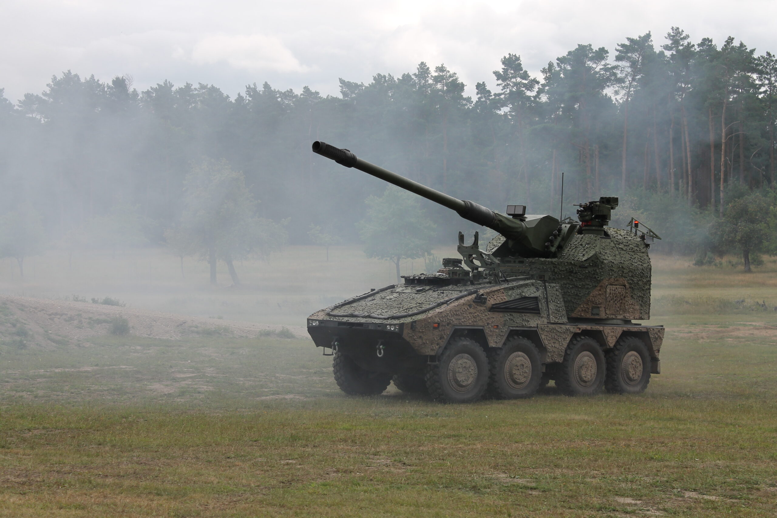 Wanneer Oekraïne moderne zelfrijdende houwitsers RCH 155 ontvangt, gebaseerd op GTK Boxer APC en met koepel van PzH 2000. Wanneer Oekraïne moderne zelfrijdende houwitsers RCH 155 ontvangt, gebaseerd op GTK Boxer APC en met koepel van PzH 2000.