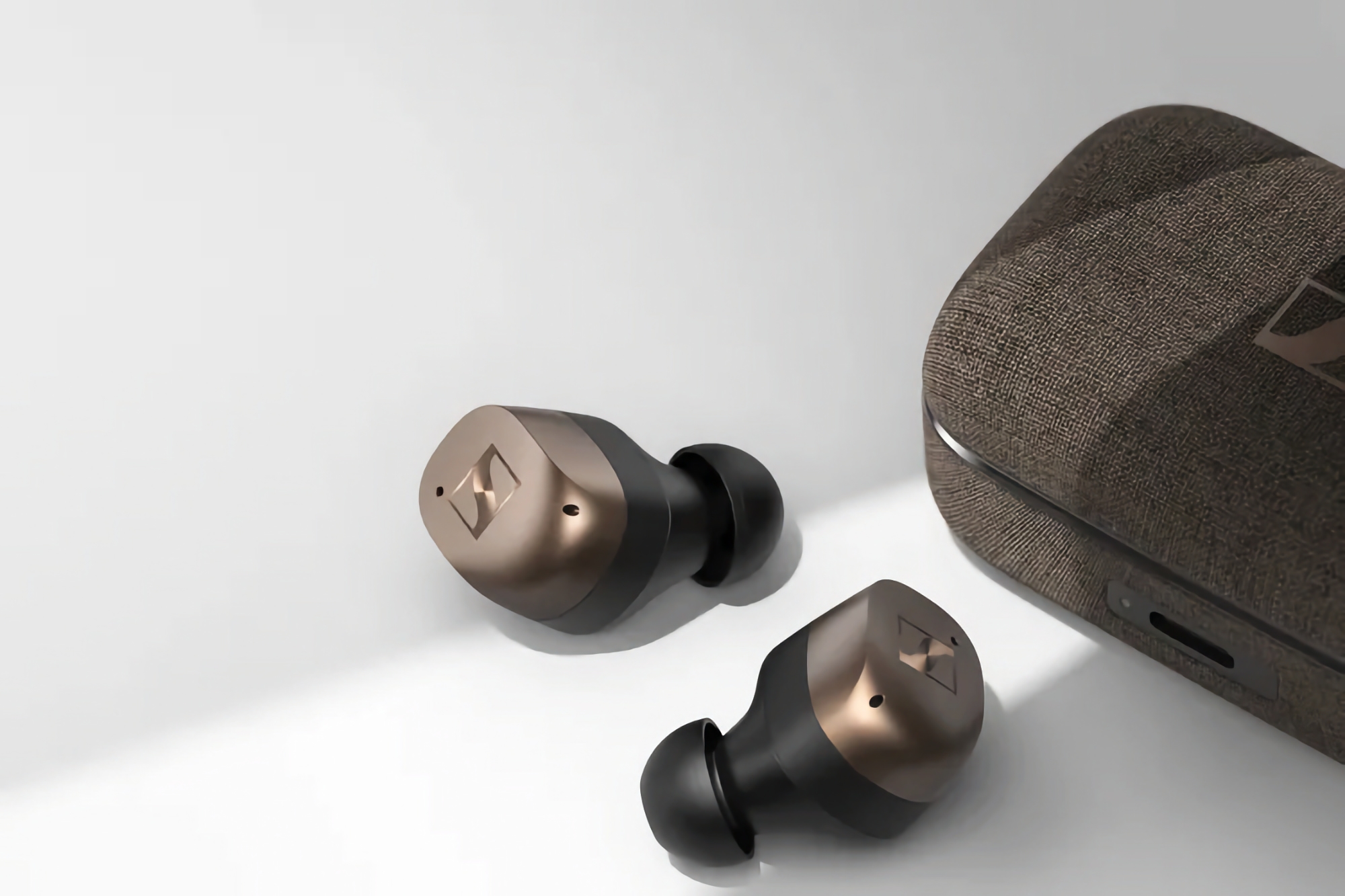 Sennheiser Momentum True Wireless 4: vlaggenschip TWS hoofdtelefoon met AptX Lossless en Adaptive ANC