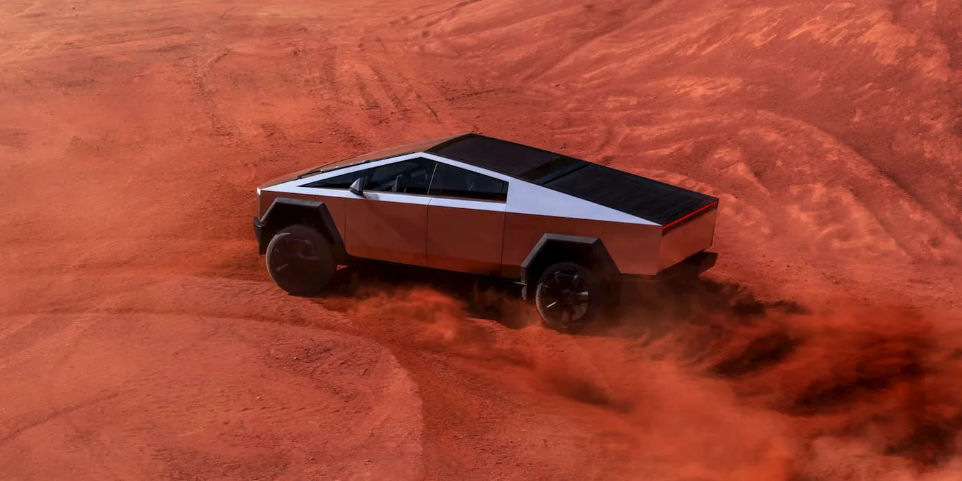 Tesla is begonnen met de levering van de Cybertruck Foundation met een volledig pakket opties voor 120.000 dollar. Tesla is begonnen met de levering van de Cybertruck Foundation met een volledig pakket opties voor 120.000 dollar.