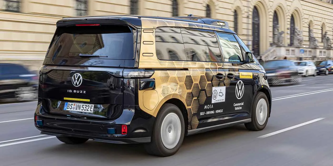 De ID.Buzz autonome elektrische voertuigen van Volkswagen gaan passagiers vervoeren in Duitsland De ID.Buzz autonome elektrische voertuigen van Volkswagen gaan passagiers vervoeren in Duitsland