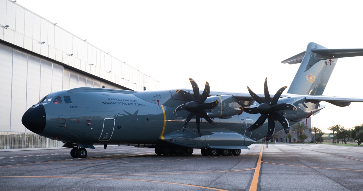 Kazachstan ontvangt het eerste A400M transportvliegtuig van Airbus Kazachstan ontvangt het eerste A400M transportvliegtuig van Airbus