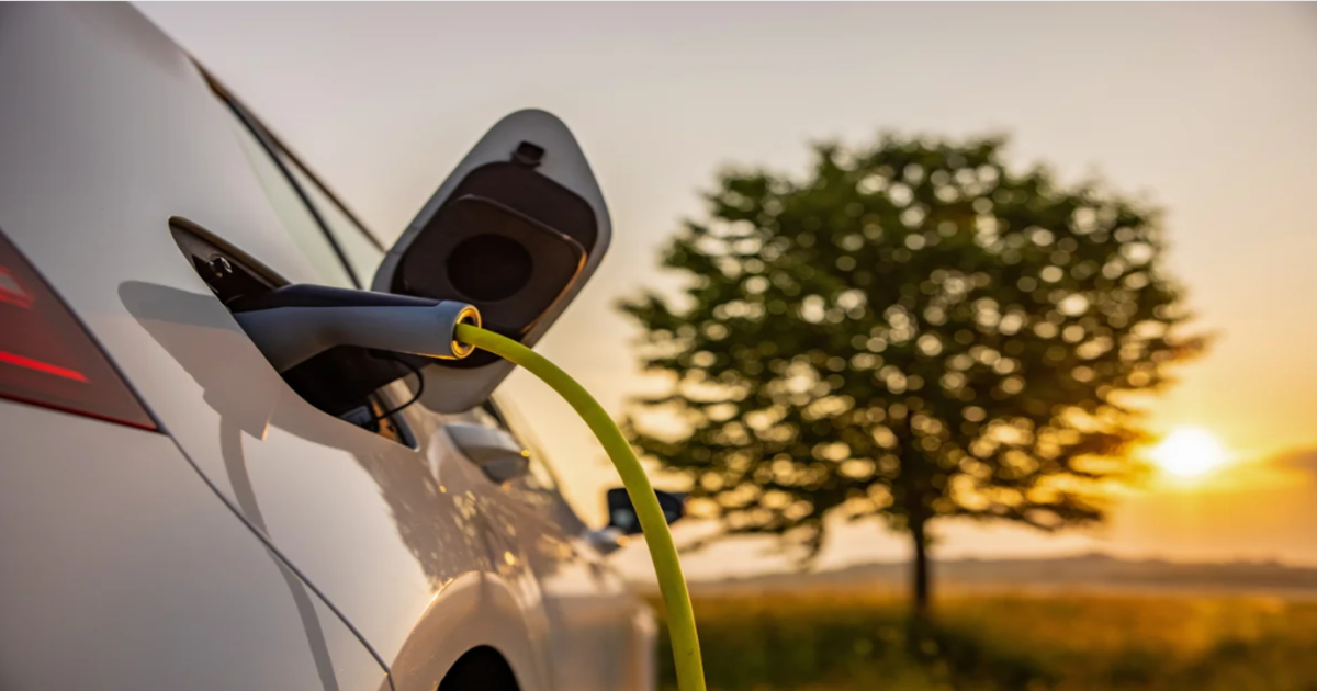 Verkoop elektrische auto's groeit ondanks marktuitdagingen en gebrek aan oplaadinfrastructuur Verkoop elektrische auto's groeit ondanks marktuitdagingen en gebrek aan oplaadinfrastructuur