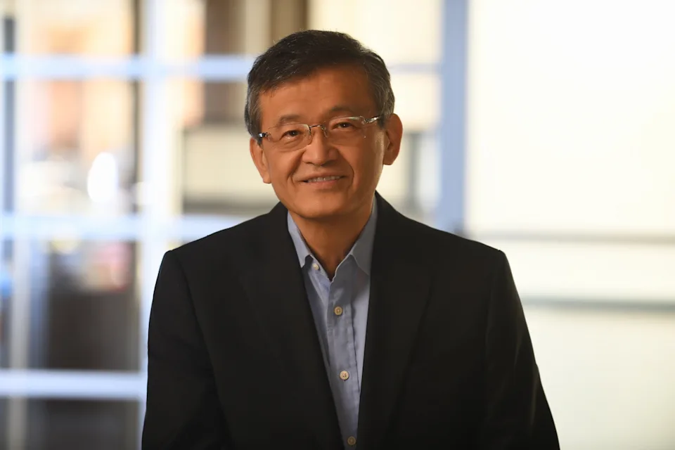 Er is een nieuwe leider op komst: Intel kondigt Lip-Bu Tan aan als nieuwe CEO Lip-Bu Tan leidt Intel in maart: wat verandert er voor de reus?