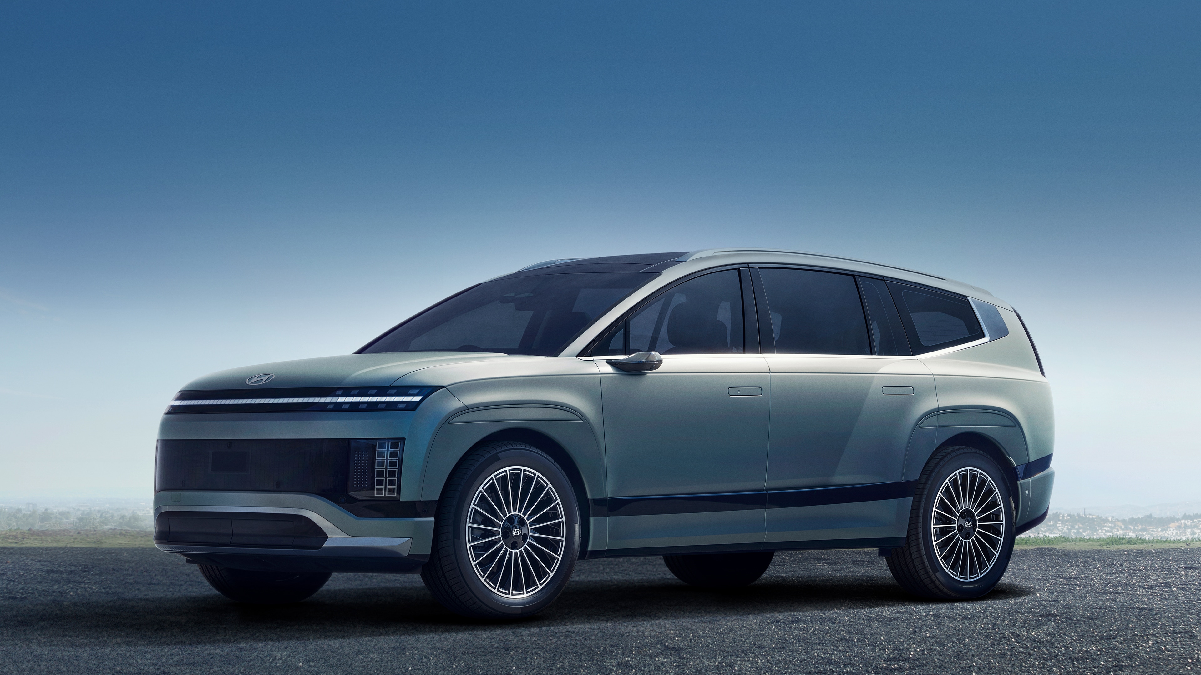 Hyundai Ioniq 9: Snelle oplading en ruimte van de toekomst Hyundai Ioniq 9 2025: Een elektrische SUV voor alle behoeften van je gezin