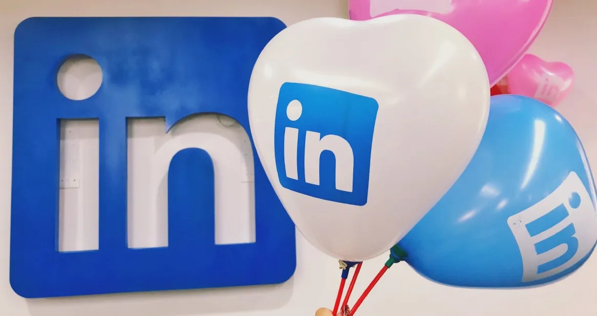 LinkedIn verlegt zijn grenzen: Premium abonnementen genereren meer dan $ 2 miljard aan inkomsten