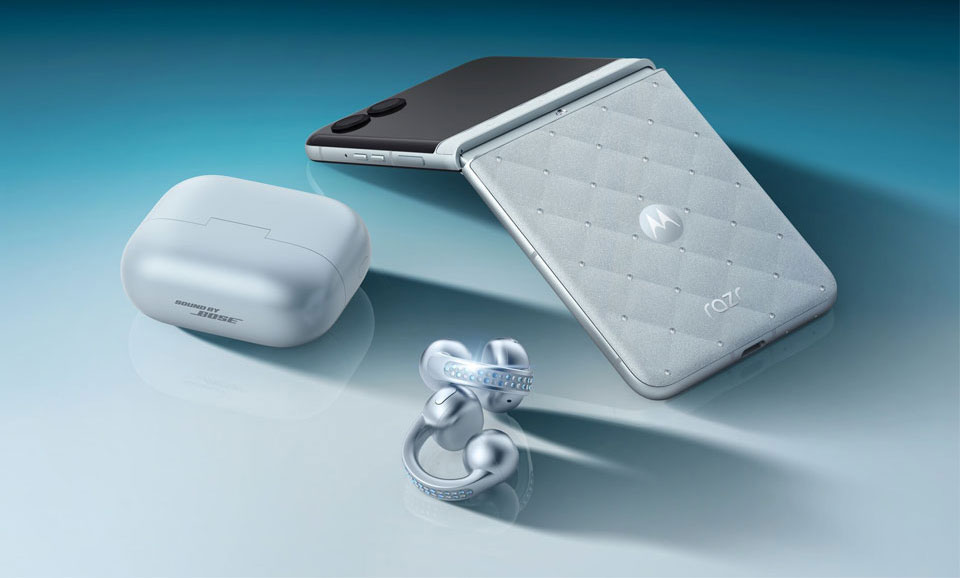 Maak kennis met Motorola's Aantrekkelijke Duo: De Nieuwe Razr en Moto Buds Loop Collectie Ontdek Motorola's Laatste Meesterwerk: Razr en Moto Buds Loop Onthuld