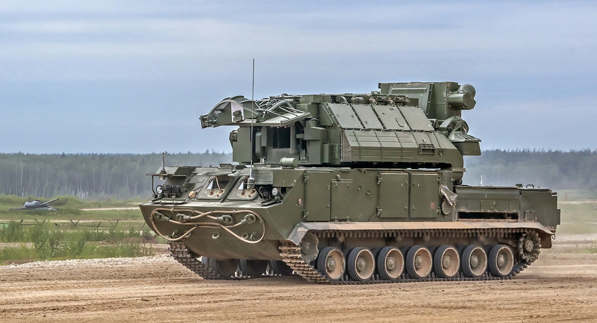 Russisch Tor SAM-systeem van 25 miljoen dollar vernietigd door Oekraïense FPV-drones, die 50.000 keer goedkoper zijn Russisch Tor SAM-systeem van 25 miljoen dollar vernietigd door Oekraïense FPV-drones, die 50.000 keer goedkoper zijn