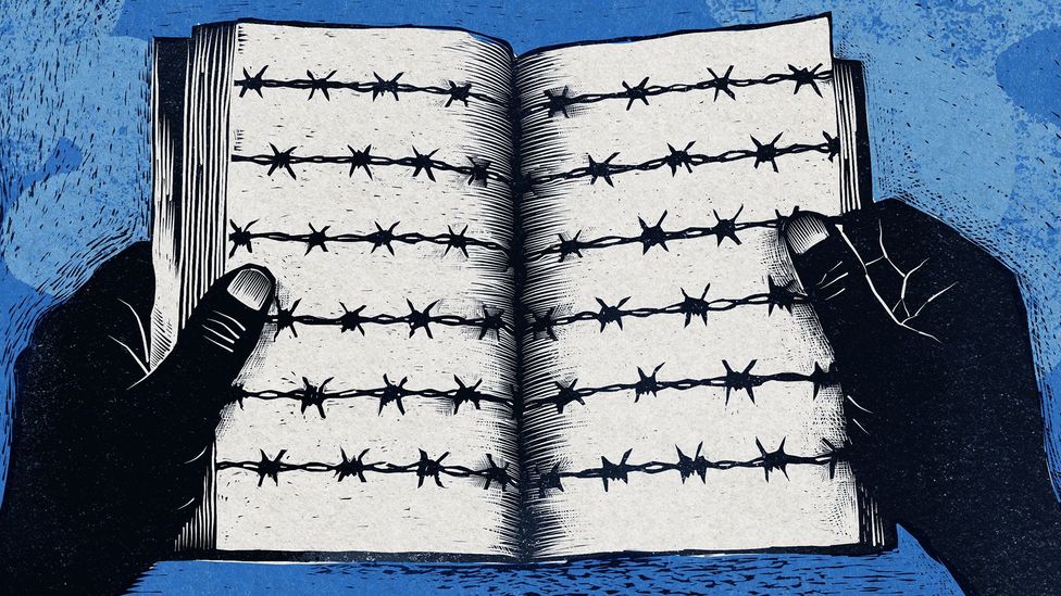 Een schooldistrict in de Verenigde Staten gebruikt ChatGPT om te beslissen welke boeken worden verboden Een schooldistrict in de Verenigde Staten gebruikt ChatGPT om te beslissen welke boeken worden verboden