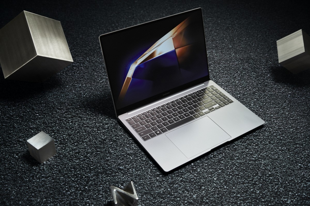 Samsung heeft de Galaxy Book4 Ultra-laptop onthuld met Intel Core Ultra-chips en GeForce RTX 40 grafische kaarten Samsung heeft de Galaxy Book4 Ultra-laptop onthuld met Intel Core Ultra-chips en GeForce RTX 40 grafische kaarten