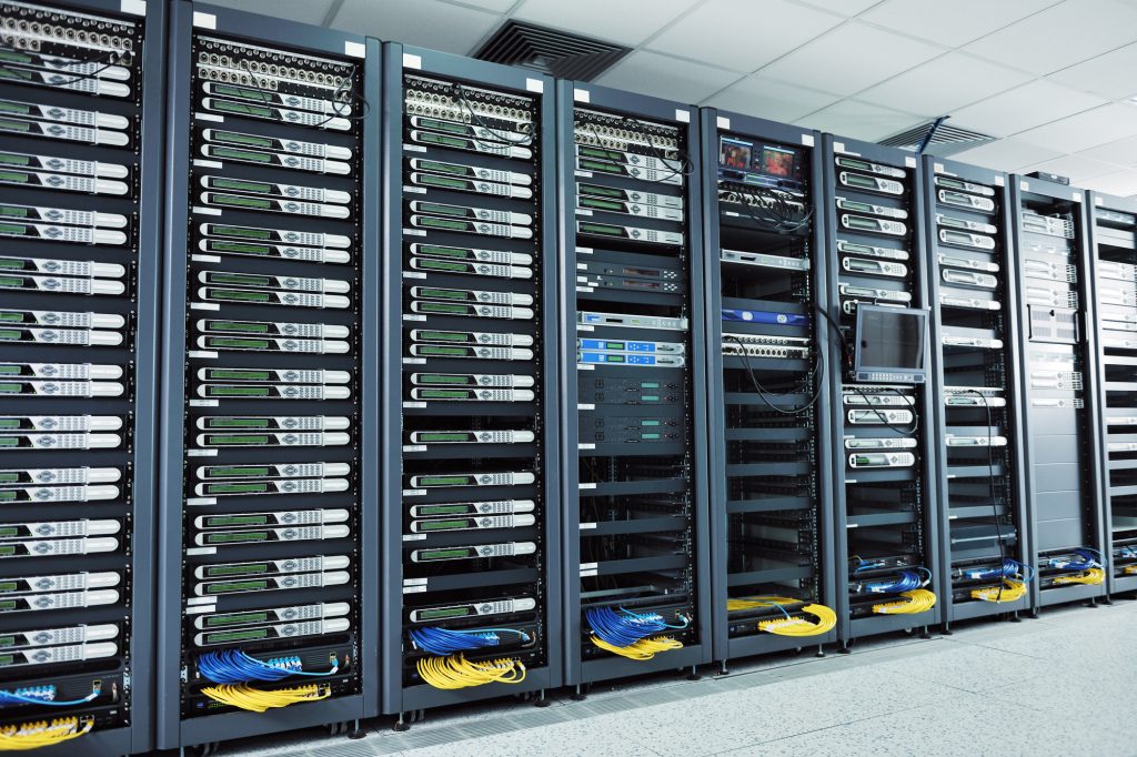 Serverrackontwerp: belangrijke aspecten van datamanagement Basisprincipes van serverrackopstelling: wat moet je weten?