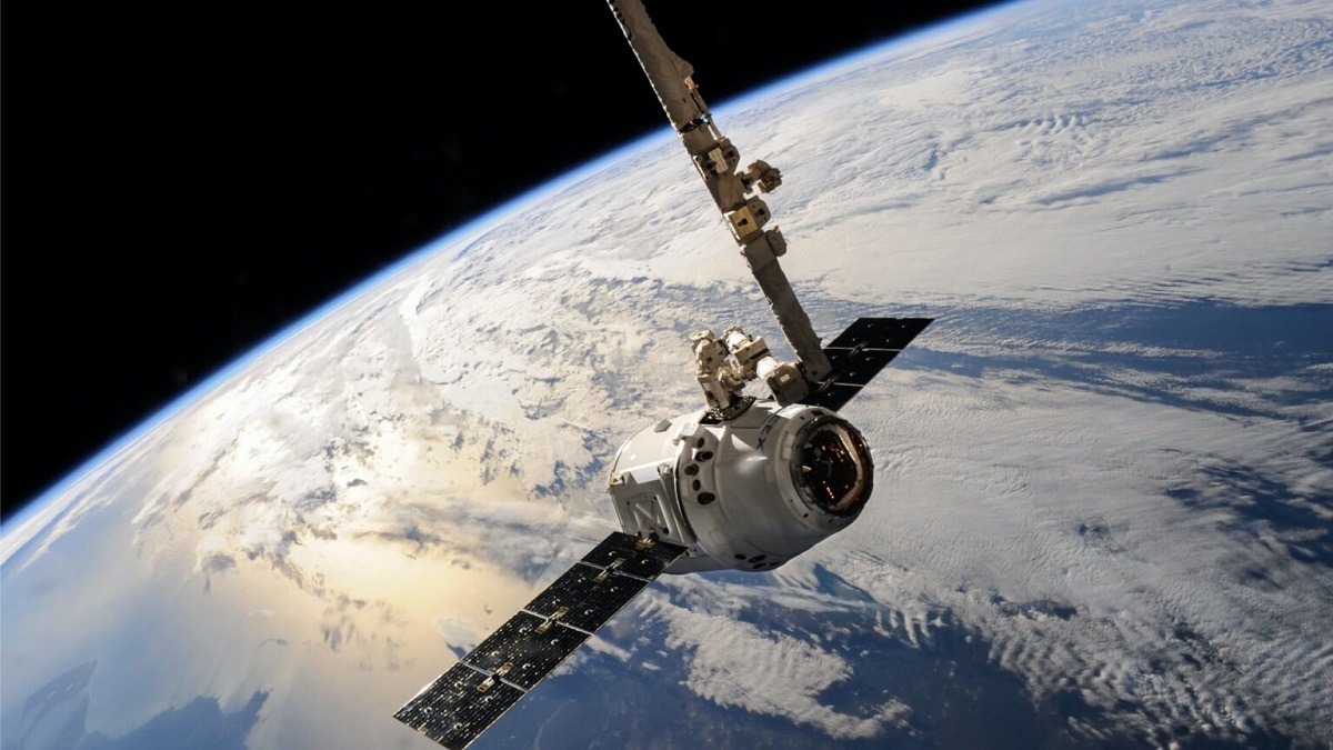Starlink in een baan: een ruimte netwerk voor de hele wereld Communicatieverbinding: SpaceX lanceert succesvol een Starlink-satelliet