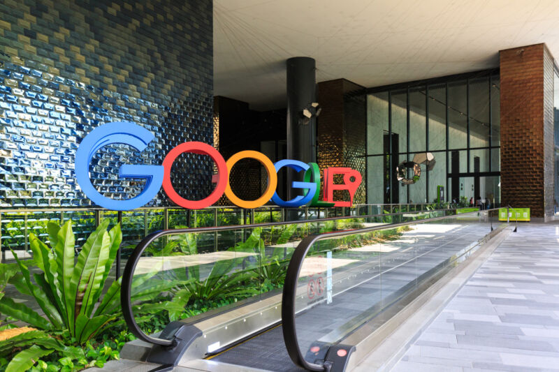 Google brengt NotebookLM-applicatie uit voor notities op basis van kunstmatige intelligentie Google brengt NotebookLM-applicatie uit voor notities op basis van kunstmatige intelligentie