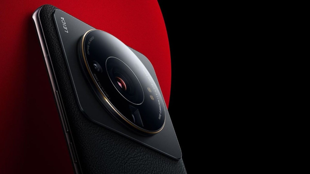 Xiaomi 14 Ultra krijgt een 5.180 mA*h batterij en bescheiden snelladen naast vier 50MP camera's Xiaomi 14 Ultra krijgt een 5.180 mA*h batterij en bescheiden snelladen naast vier 50MP camera's