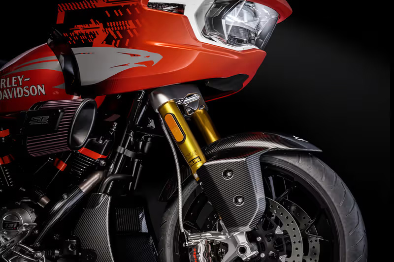 CVO Road Glide RR - vooraan CVO Road Glide RR - vooraan