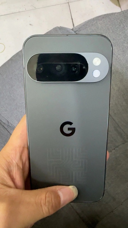 Google Pixel 10 Pro design