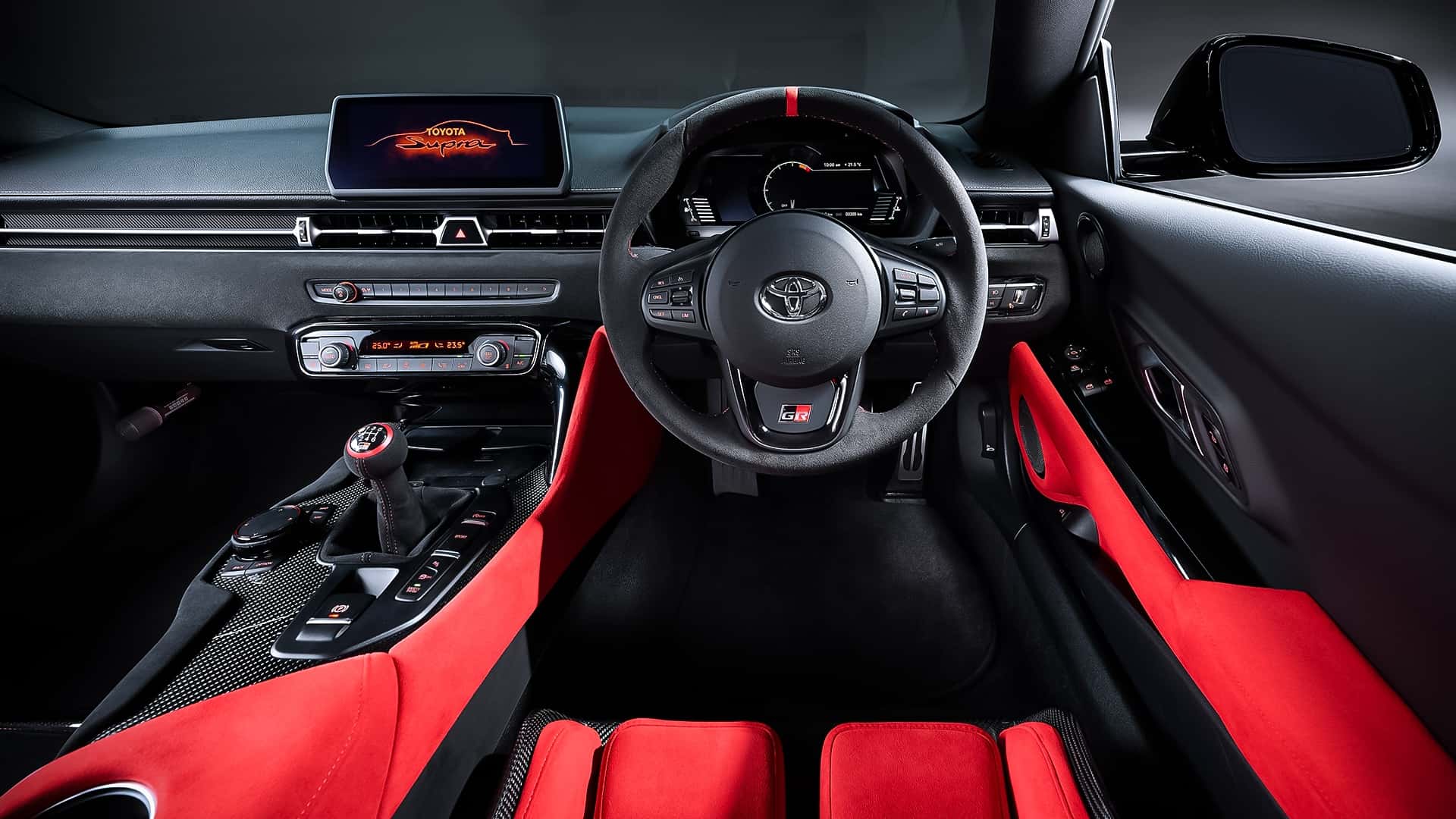 Toyota Supra Final Edition wiel close-up