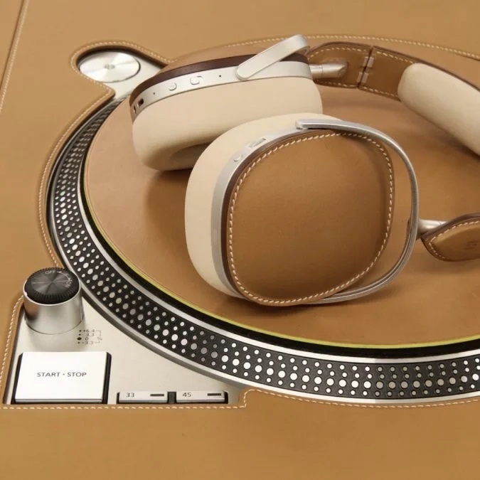 Hermès headphones Hermès headphones