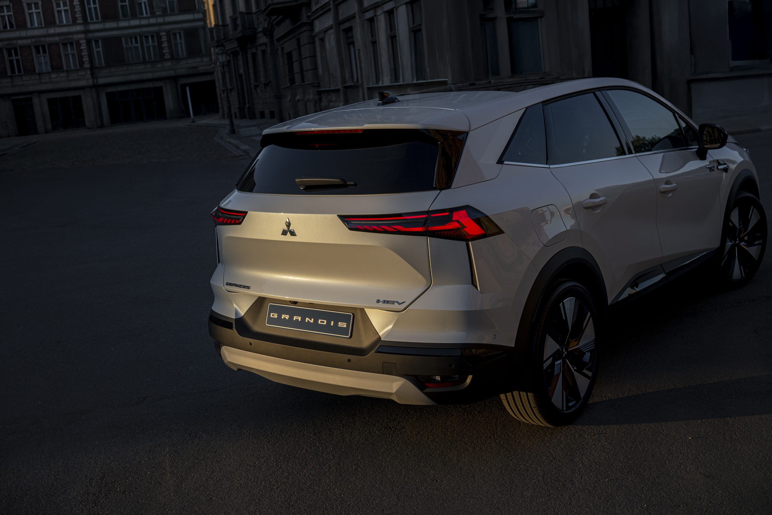 Nieuwe Mitsubishi Grandis 3