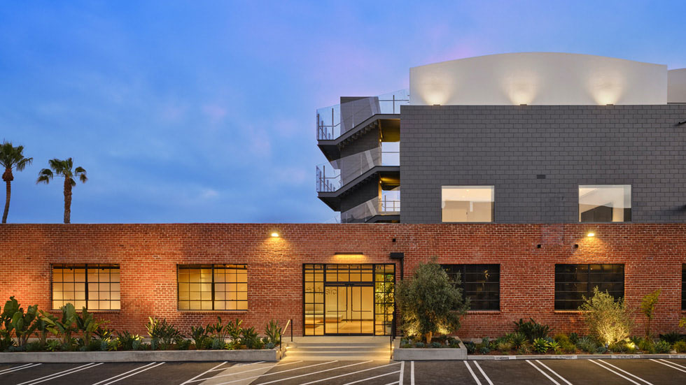 Het uitzicht van buitenaf op de nieuwe Apple Music studio in Culver City Het uitzicht van buitenaf op de nieuwe Apple Music studio in Culver City